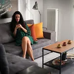 The Coffee House Apartment *